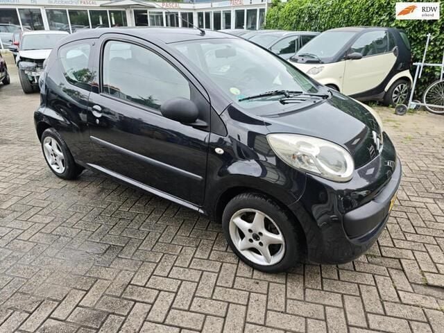 Zwart Gebruikt 2006 Citroën C1 Hatchback | € 1.300 (Goede deal) - Afbeelding 1/4