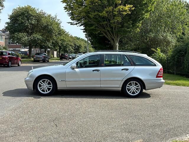 Grijs Gebruikt 2001 Mercedes C200 Elegance Stationwagen | € 1.750 (Eerlijke prijs) - Afbeelding 1/3