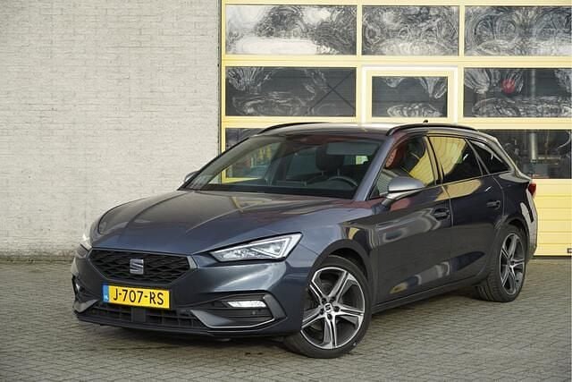Grijs Gebruikt 2020 Seat Leon FR Stationwagen | € 14.950 (Goede deal) - Afbeelding 1/4