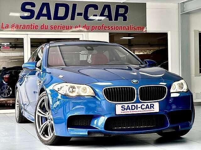Blauw Gebruikt 2014 BMW M5 Comfort Edition Sedan | € 53.990 - Afbeelding 1/4