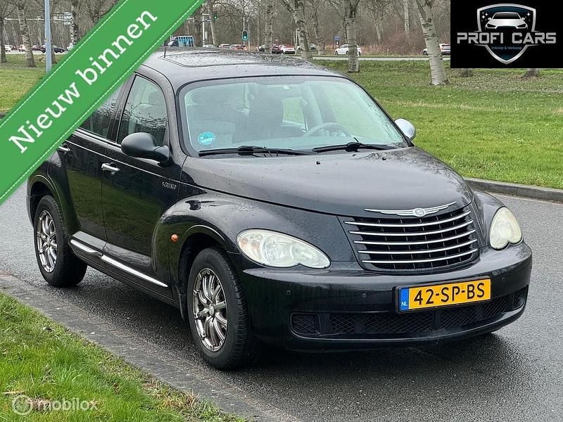 Zwart Gebruikt 2006 Chrysler PT Cruiser Hatchback | € 2.450 (Eerlijke prijs) - Afbeelding 1/4