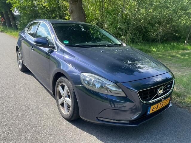 Occasion Volvo V40 Momentum 114 PK (83 kW) 2013 Blauw Stationwagen