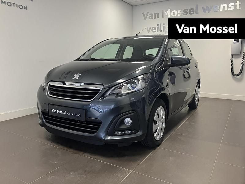 Grijs Gebruikt 2018 Peugeot 108 Active Hatchback | € 8.940 (Eerlijke prijs) - Afbeelding 1/4