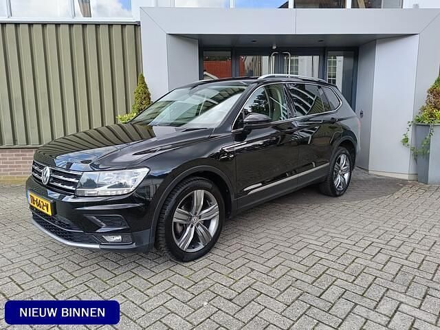 Zwart Gebruikt 2018 VW Tiguan Allspace Comfortline SUV | € 20.995 (Eerlijke prijs) - Afbeelding 1/4