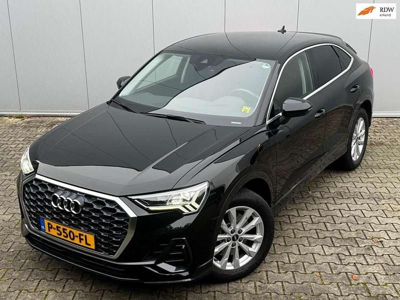 Zwart Gebruikt 2022 Audi Q3 Sportback SUV | € 24.995 (Super prijs) - Afbeelding 1/4