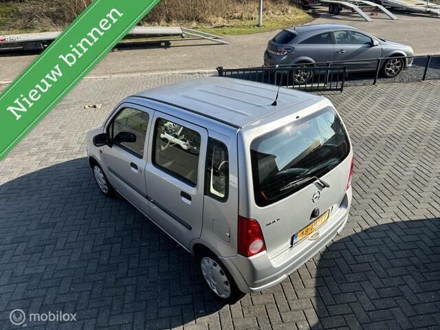 Grijs Gebruikt 2003 Opel Agila Hatchback | € 1.750 (Duur) - Afbeelding 1/4
