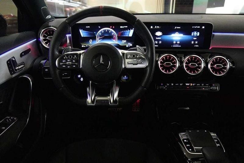 Occasion Mercedes A35 AMG AMG 306 PK (225 kW) 2020 Zwart Hatchback