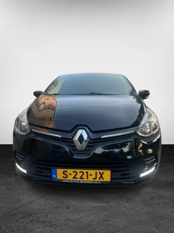 Zwart Gebruikt 2017 Renault Clio IV LIMITED Hatchback | € 8.475 (Eerlijke prijs) - Afbeelding 1/4