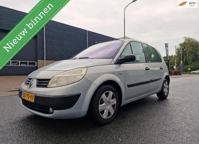 Grijs Gebruikt 2004 Renault Scénic II Basis MPV | € 1.495 (Eerlijke prijs) - Afbeelding 1/4