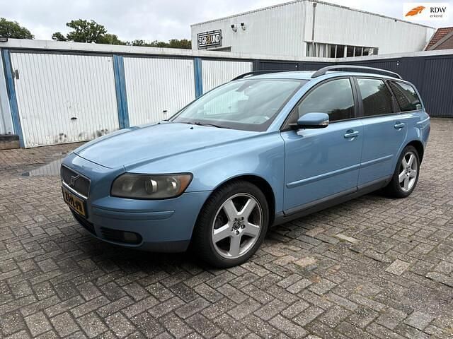 Blauw Gebruikt 2004 Volvo V50 Momentum Stationwagen | € 1.499 (Duur) - Afbeelding 1/4