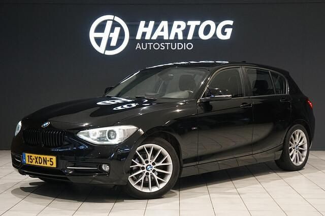 Zwart Gebruikt 2012 BMW 116 Sport Line Hatchback | € 8.300 (Eerlijke prijs) - Afbeelding 1/4