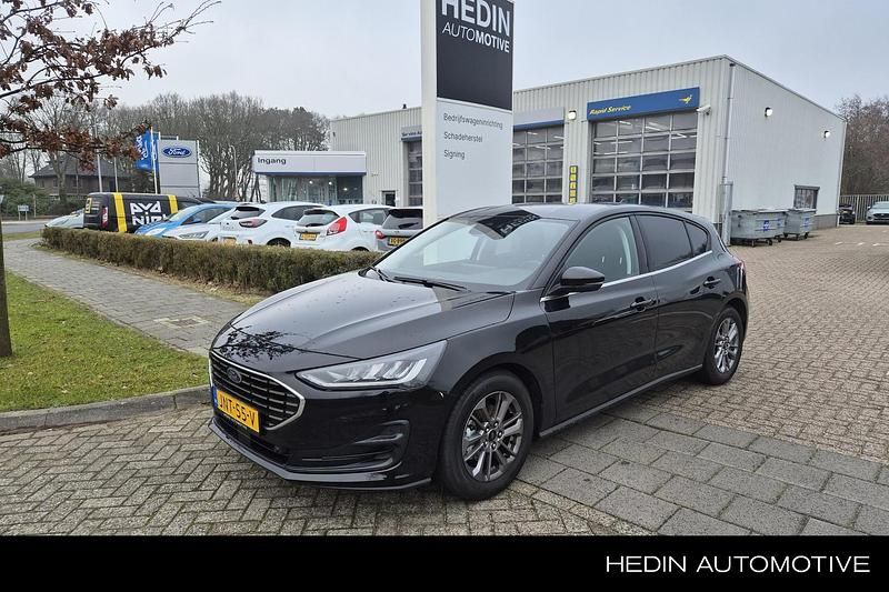 Nieuw Ford Focus Titanium X 125 PK (91 kW) 2025 Zwart Hatchback
