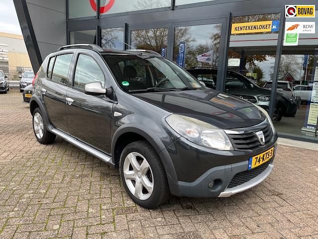 Grijs Gebruikt 2010 Dacia Sandero Stepway Hatchback | € 5.525 (Duur) - Afbeelding 1/4