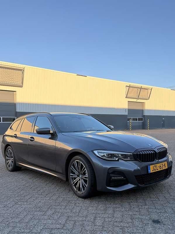 Occasion BMW 330 Executive 292 PK (214 kW) 2021 Grijs Stationwagen
