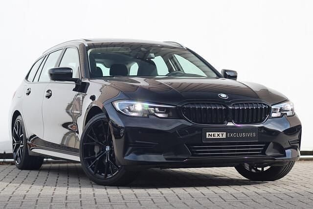 Zwart Gebruikt 2021 BMW 330 Comfort Edition Stationwagen | € 33.950 (Super prijs) - Afbeelding 1/4
