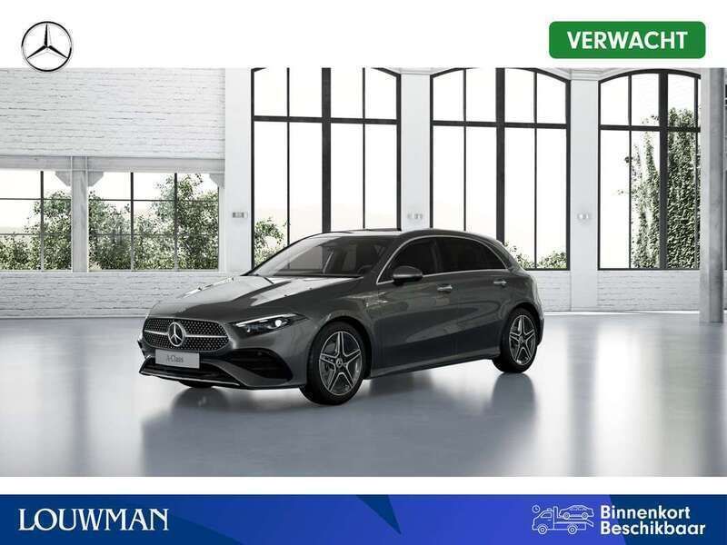 Berggrijs metaalkleur metallic Nieuw 2025 Mercedes A180 Business Hatchback | € 47.510 - Afbeelding 1/4