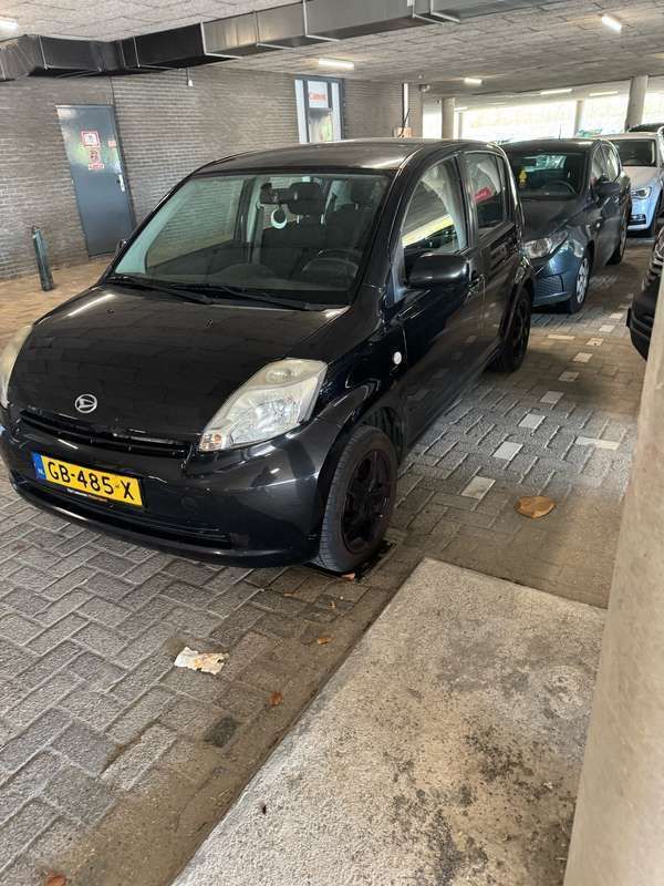 Zwart Gebruikt 2008 Daihatsu Sirion Hatchback | € 1.450 (Eerlijke prijs) - Afbeelding 1/4