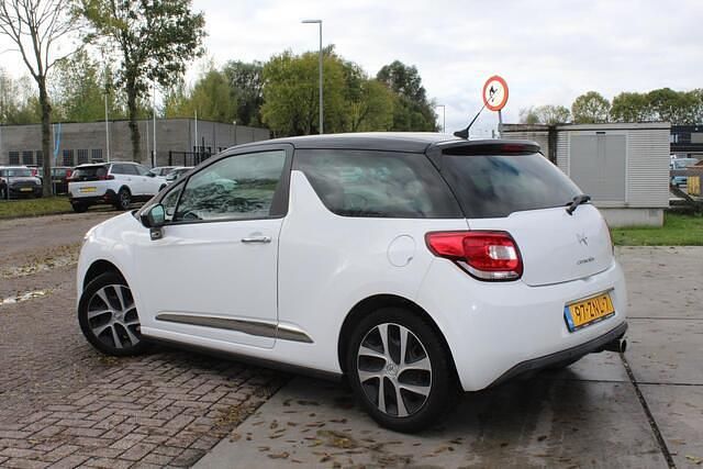 Wit Gebruikt 2013 Citroën DS3 Chic Hatchback | € 4.975 (Eerlijke prijs) - Afbeelding 1/3