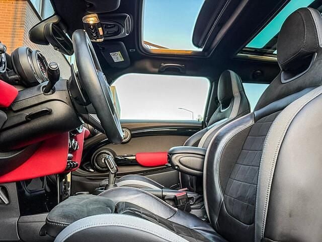 Occasion Mini John Cooper Works Chili 231 PK (169 kW) 2019 Grijs (metallic) Hatchback