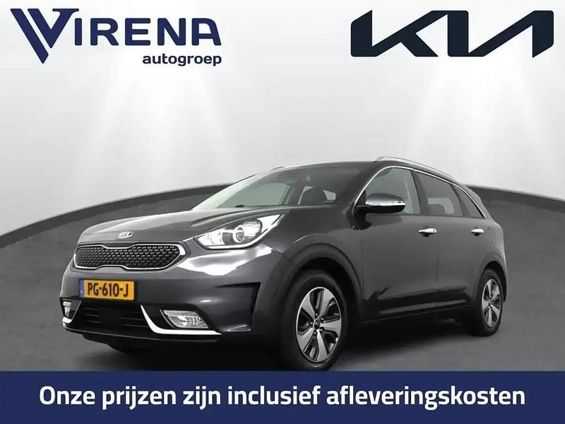 Grijs Gebruikt 2017 Kia Niro SUV | € 13.950 (Eerlijke prijs) - Afbeelding 1/3