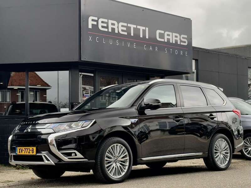 Zwart Gebruikt 2019 Mitsubishi Outlander P-HEV Instyle Stationwagen | € 19.900 - Afbeelding 1/4