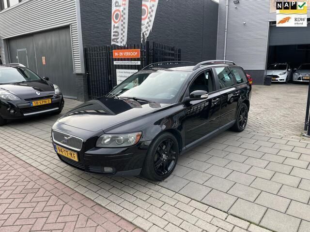 Zwart, metallic lak Gebruikt 2007 Volvo V50 Stationwagen | € 1.999 (Eerlijke prijs) - Afbeelding 1/4