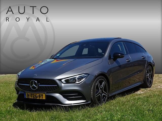 Grijs Gebruikt 2019 Mercedes CLA200 Shooting Brake Premium Plus Stationwagen | € 27.995 (Iets duurder) - Afbeelding 1/4
