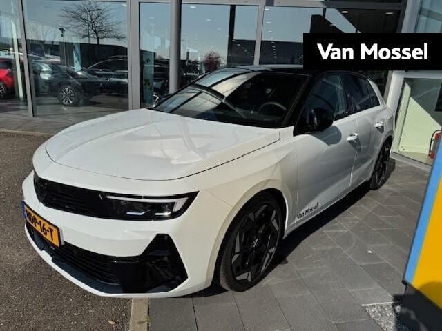 Wit Gebruikt 2025 Opel Astra GSe Hatchback | € 39.400 (Eerlijke prijs) - Afbeelding 1/4