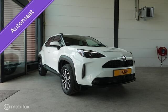 Wit Nieuw 2025 Toyota Yaris Cross Comfort SUV | € 32.495 (Goede deal) - Afbeelding 1/4