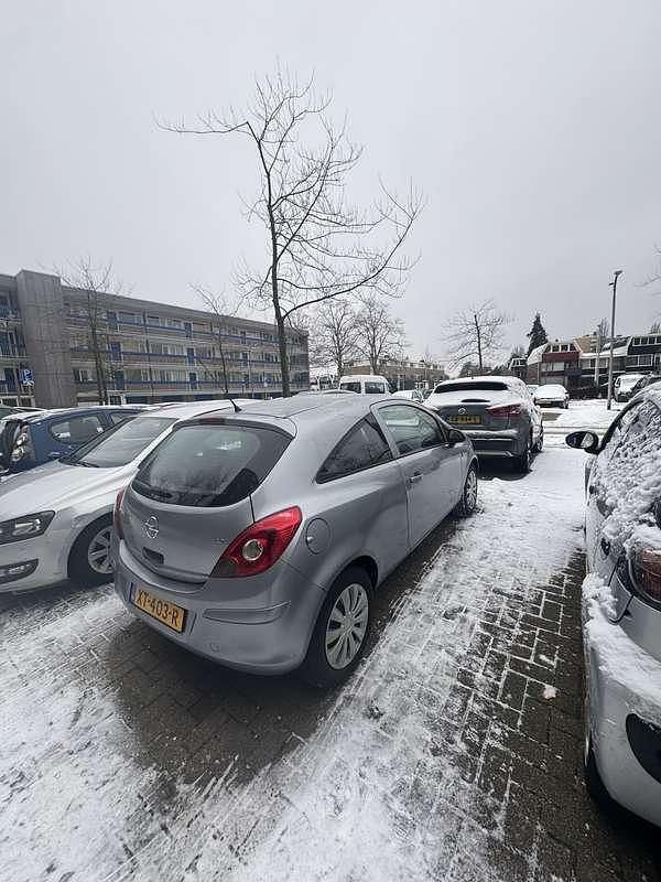 Occasion Opel Corsa Essentia 80 PK (58 kW) 2008 Grijs MPV