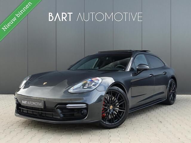 Grijs Gebruikt 2019 Porsche Panamera Sport Turismo Sedan | € 82.950 (Eerlijke prijs) - Afbeelding 1/4
