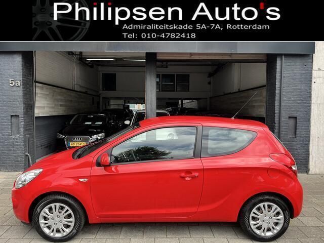 Rood Gebruikt 2009 Hyundai i20 Hatchback | € 3.450 (Eerlijke prijs) - Afbeelding 1/4