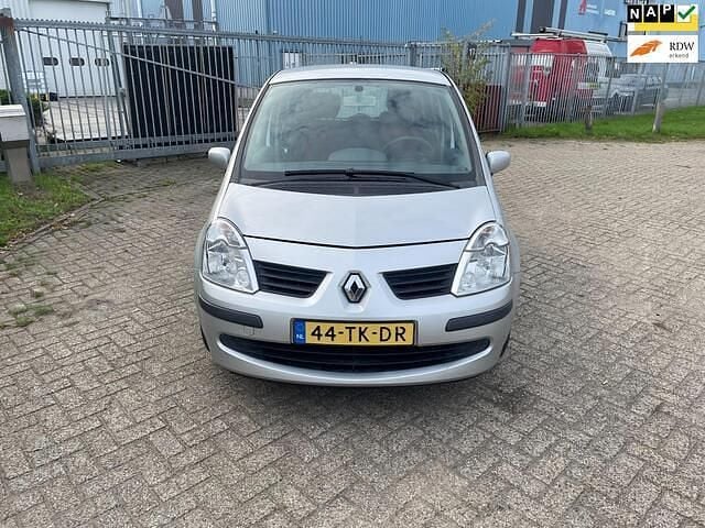 Grijs Gebruikt 2007 Renault Modus MPV | € 2.250 (Goede deal) - Afbeelding 1/4