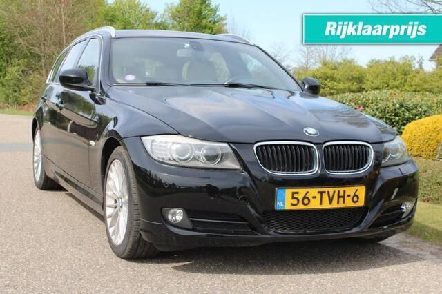Zwart, metallic lak Gebruikt 2012 BMW 316 Executive Stationwagen | € 8.900 - Afbeelding 1/4