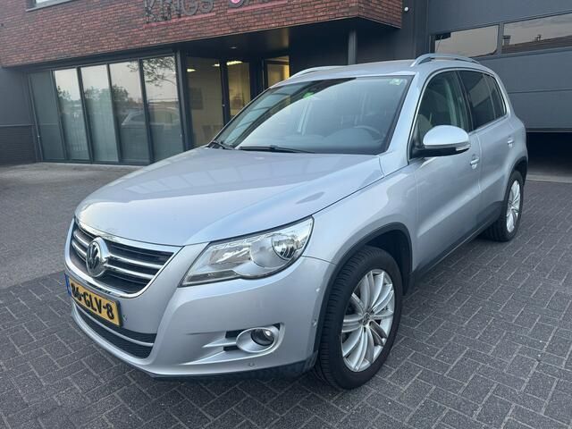 Grijs Gebruikt 2008 VW Tiguan Sport SUV | € 4.995 (Eerlijke prijs) - Afbeelding 1/4