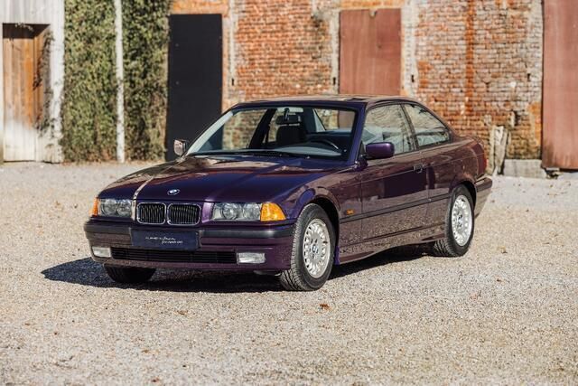 Paars, metallic lak Gebruikt 1995 BMW 316 Coupé | € 24.500 - Afbeelding 1/4