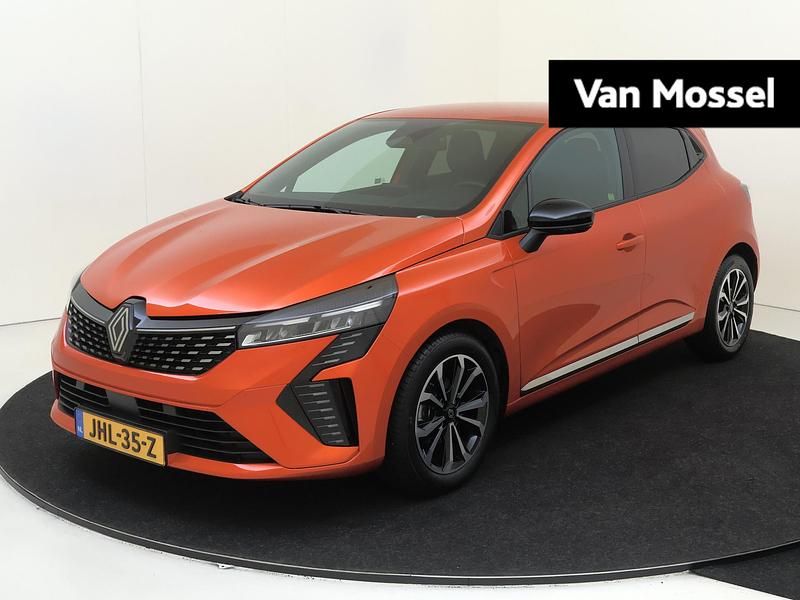 Oranje Gebruikt 2025 Renault Clio V Techno Hatchback | € 22.940 (Duur) - Afbeelding 1/4