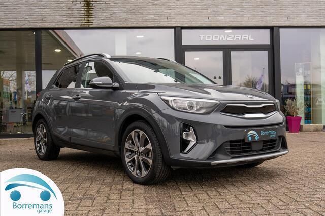Grijs Gebruikt 2021 Kia Stonic Launch Edition SUV | € 14.790 (Super prijs) - Afbeelding 1/4