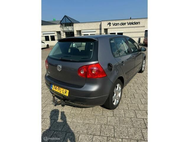 Occasion VW Golf IV Trendline 75 PK (55 kW) 2004 Grijs Hatchback