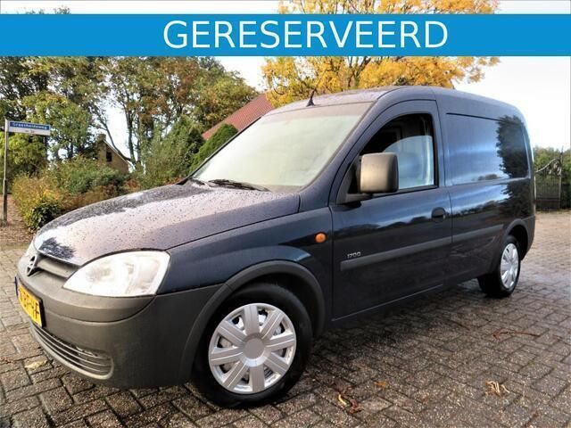 Blauw Gebruikt 2002 Opel Combo MPV | € 3.995 - Afbeelding 1/4
