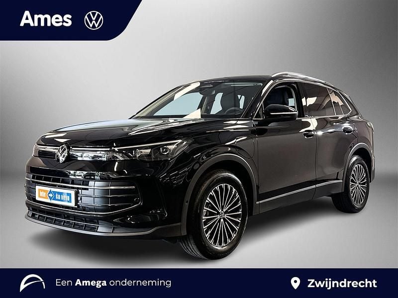 Grijs Nieuw 2025 VW Tiguan Edition SUV | € 47.995 (Super prijs) - Afbeelding 1/3