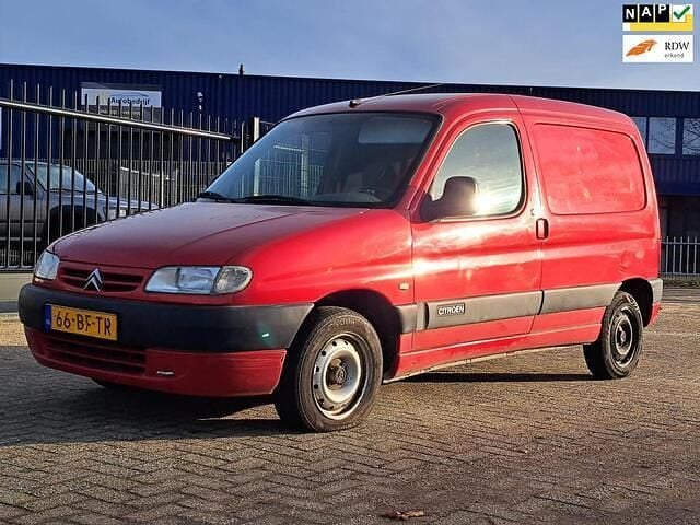 Rood Occasion 2002 Citroën Berlingo MPV | € 750 (Super prijs) - Afbeelding 1/4