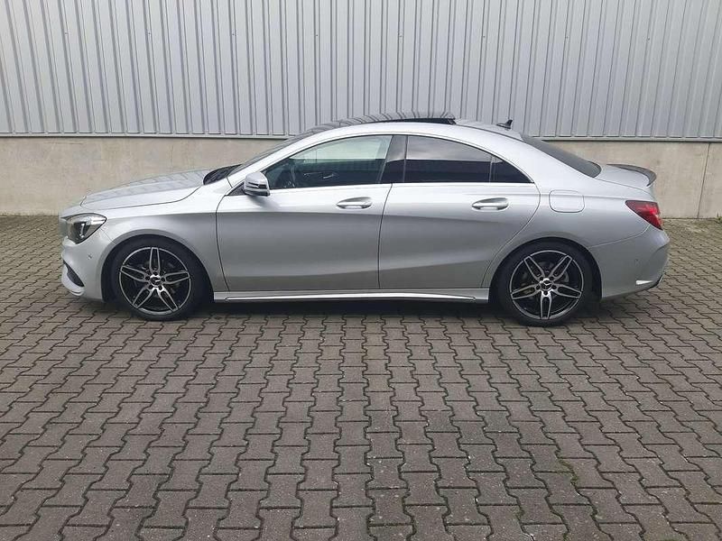 Zilver Gebruikt 2016 Mercedes CLA180 Ambition Sedan | € 18.950 (Eerlijke prijs) - Afbeelding 1/4