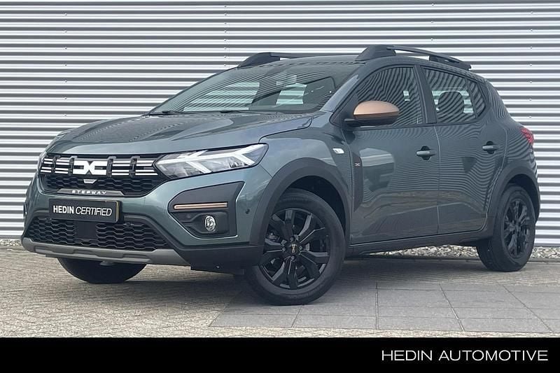 Groen Occasion 2024 Dacia Sandero Extreme Hatchback | € 20.440 (Iets duurder) - Afbeelding 1/3