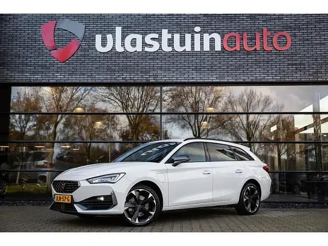 Wit Gebruikt 2022 Cupra Leon VZ Stationwagen | € 23.950 (Super prijs) - Afbeelding 1/4