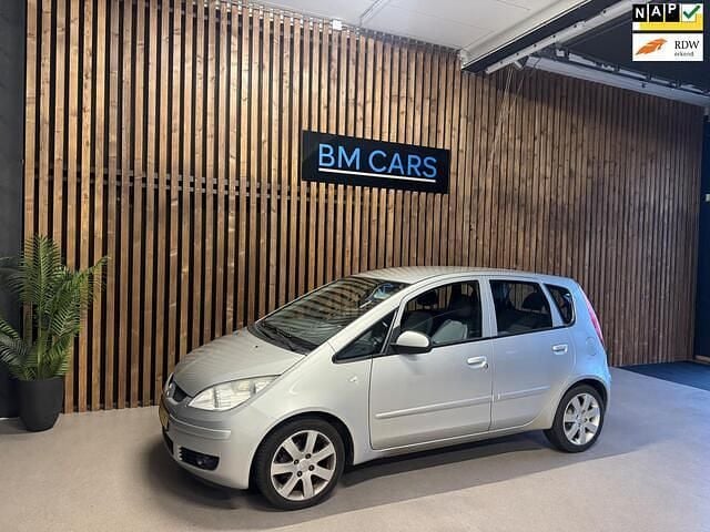 Grijs Gebruikt 2006 Mitsubishi Colt Hatchback | € 1.299 (Goede deal) - Afbeelding 1/4