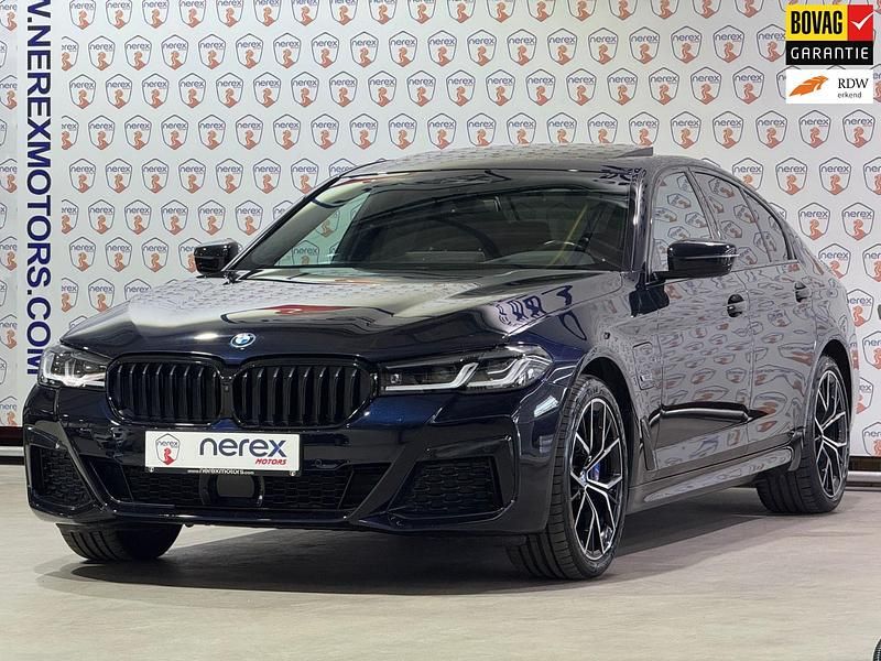 Zwart Gebruikt 2023 BMW 530 M Sport Sedan | € 47.950 (Duur) - Afbeelding 1/4