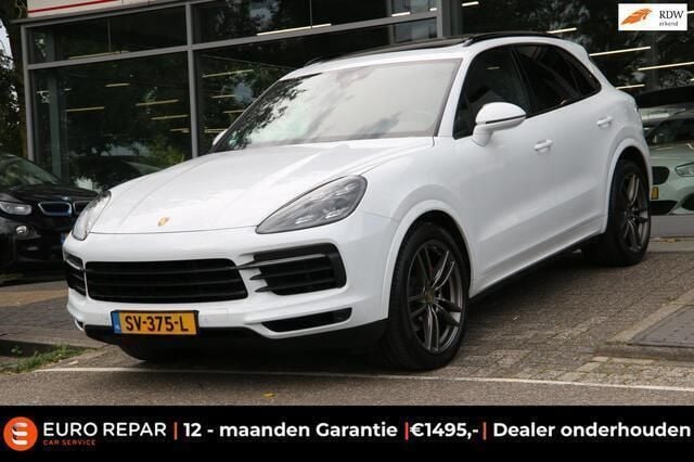 Wit, metallic lak Gebruikt 2018 Porsche Cayenne SUV | € 49.950 (Goede deal) - Afbeelding 1/4