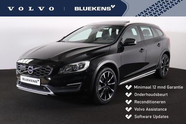 Zwart Gebruikt 2017 Volvo V60 CC Stationwagen | € 27.900 (Super prijs) - Afbeelding 1/4