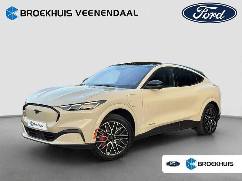 Groen Nieuw 2025 Ford Mustang Mach-E Premium SUV | € 59.195 (Duur) - Afbeelding 1/4